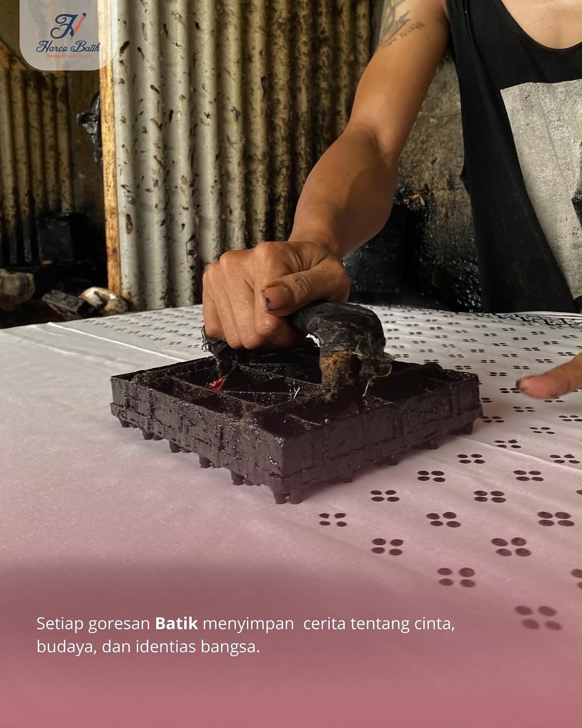 Proses pembuatan kain batik harco