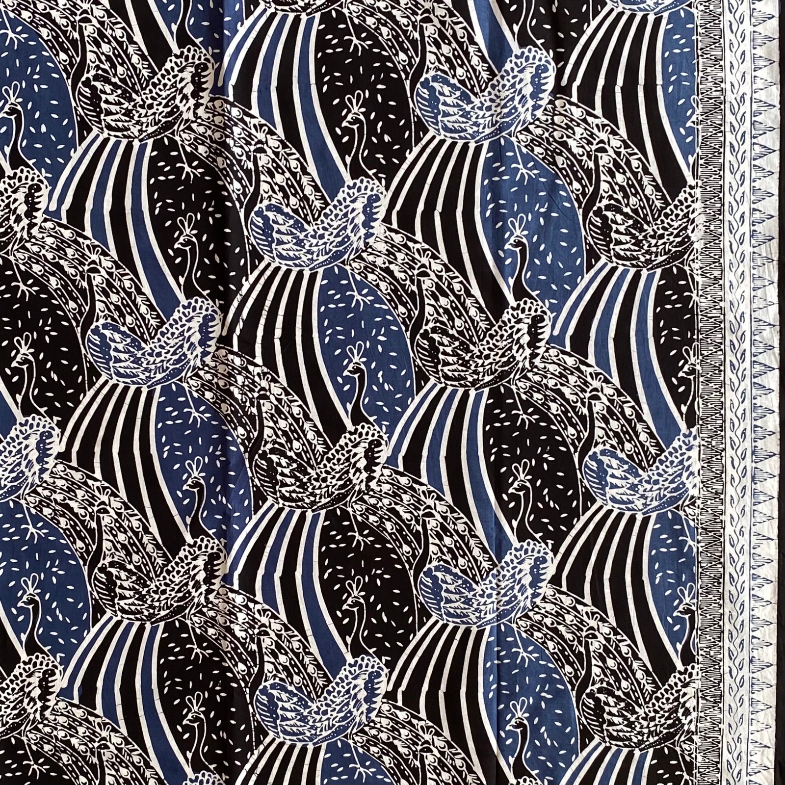 Sesudah: Proses Pewarnaan Batik Tulis
